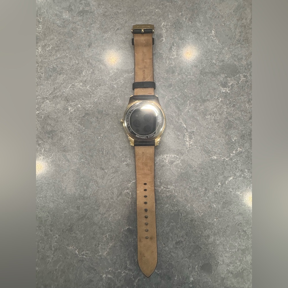 Michael Kors Gold and Black Quilted Strap Watch - Picture 3 of 4